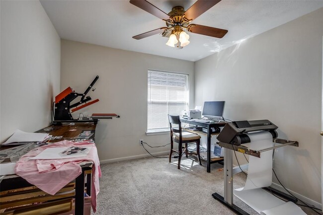 Building Photo - 1230 Wildewood Ct