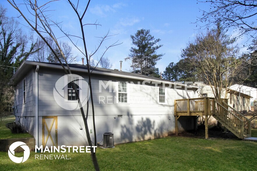 Building Photo - 3638 Barrow Pl SW