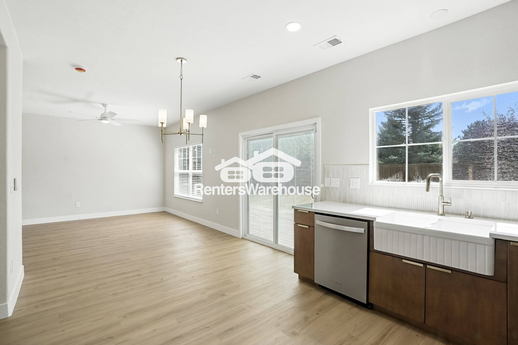 Building Photo - 9551 Longford Way