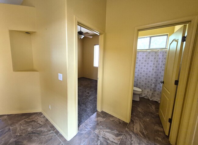 Building Photo - 3506 S Desert Lantern Rd