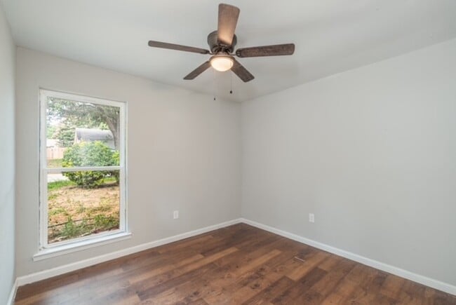 Building Photo - 5306 Lansingford Trail