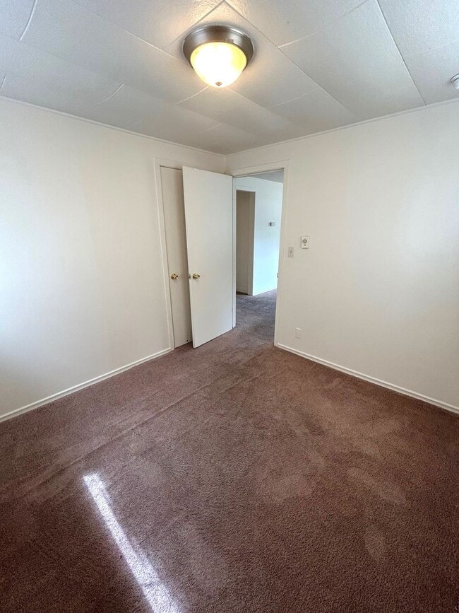 Building Photo - Cute/Cozy Marysville Homehome