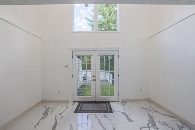 Building Photo - 9 Stillwood Cir