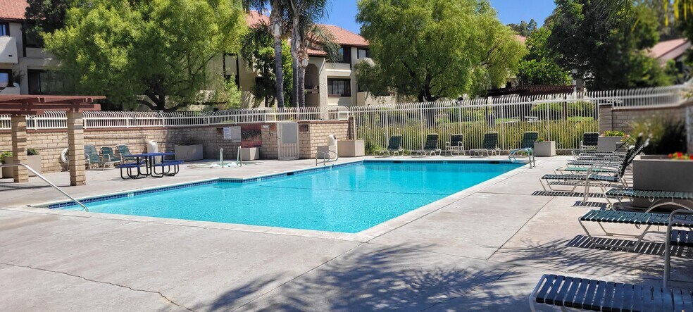 Building Photo - 27925 Tyler Ln