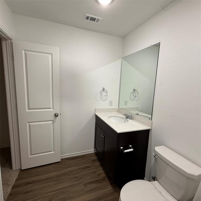 Building Photo - 13711 Mussel Rn