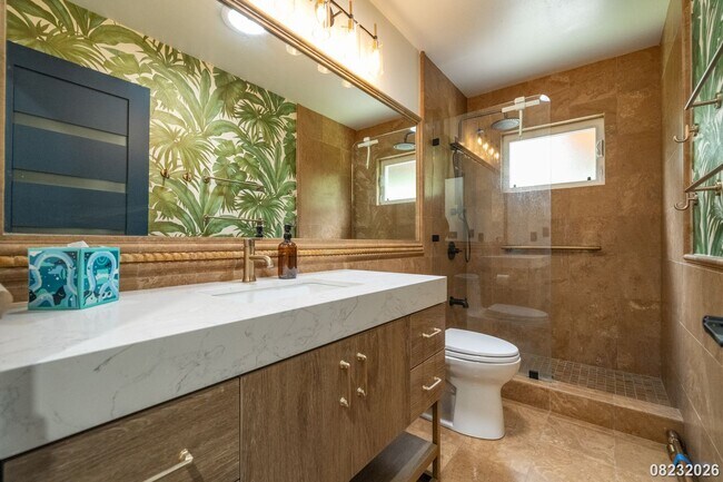 Building Photo - 427 Akoakoa Pl