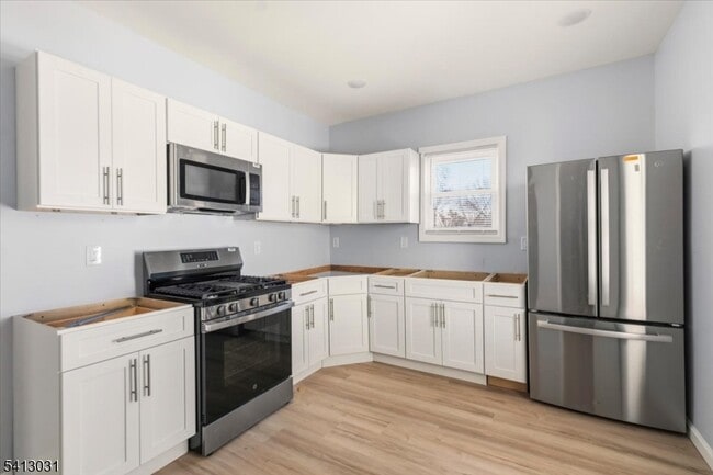 Building Photo - 76 Grumman Ave