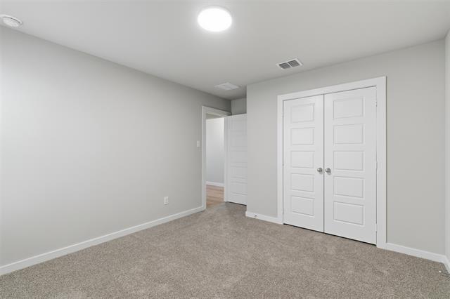 Building Photo - 607 Whispering Winds Trl