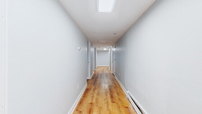 Building Photo - Room Rental on Prospect Hill with Parking & Laundry