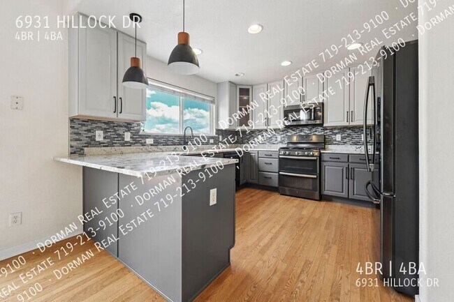 Building Photo - 6931 Hillock Dr