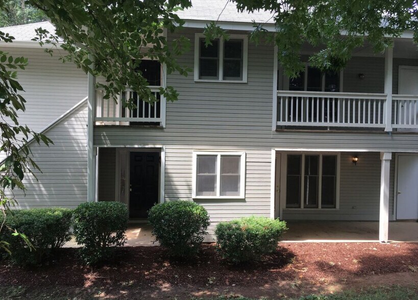 Building Photo - 2811 Edridge Ct