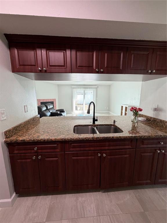 Building Photo - 1407 Piney Branch Cir