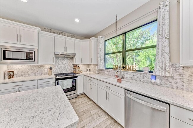 Building Photo - 17002 Hampton Falls Terrace