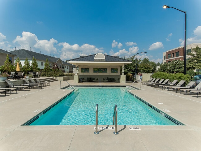 Pool access included - 300 Finsbury St