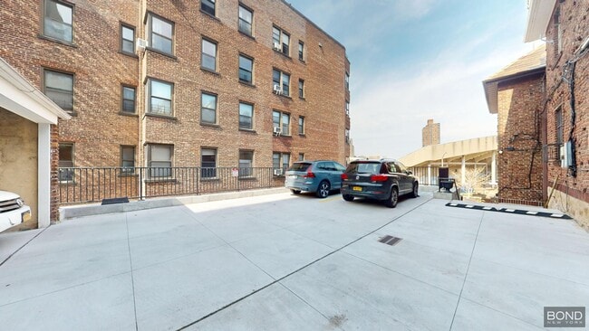 Building Photo - Park Terrace West