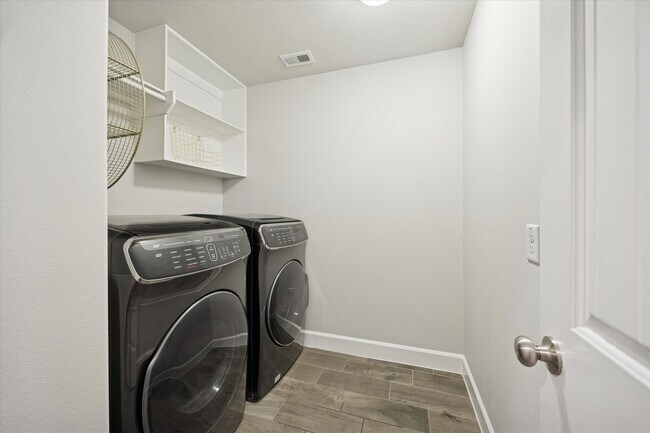 Building Photo - 4014 Woodhead St