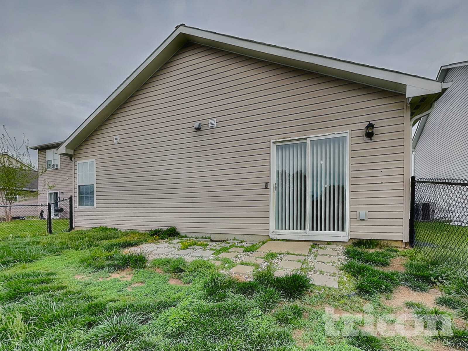 Building Photo - 643 Rocky Meadow Dr