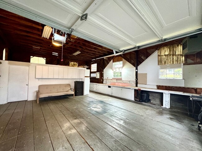 Building Photo - So close to the water you can hear the ferry announcements....oh and the sunrise is spectacular