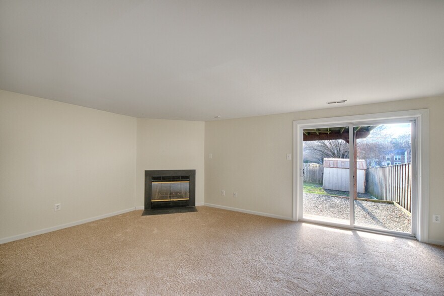 Building Photo - 3440 Winter Moss Ct