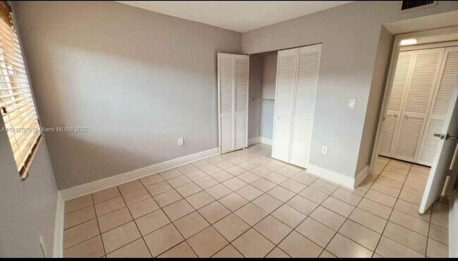 Building Photo - 6221 SW 131st Ct