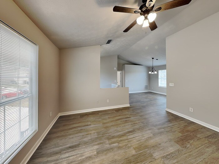 Building Photo - 4145 Riverbank Ct
