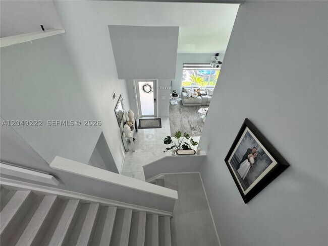 Building Photo - 9368 SW 146th Pl