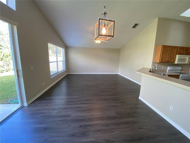 Building Photo - 13833 Riverpath Grove Dr