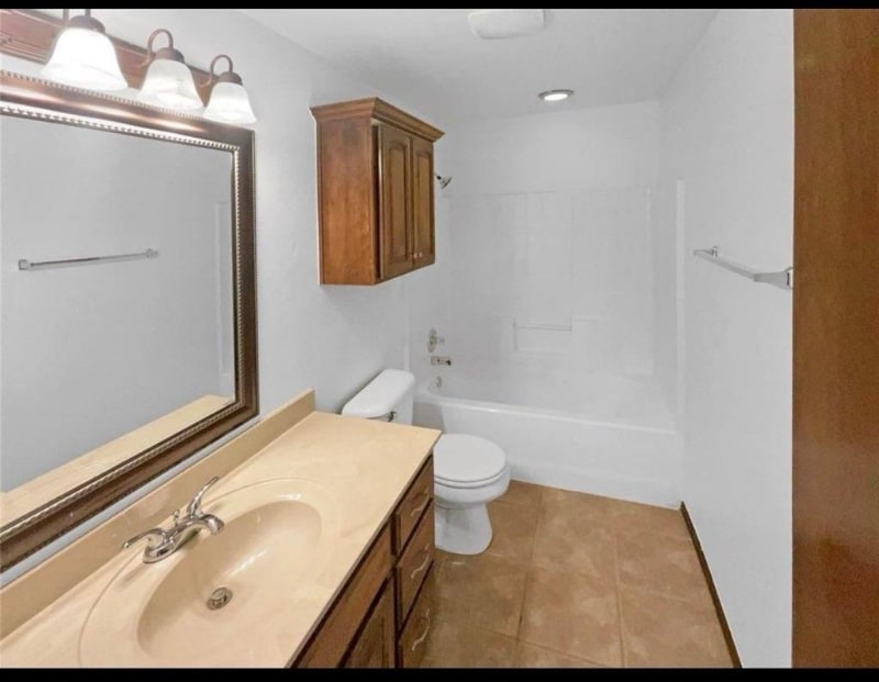 Building Photo - 313 N Shannon Way