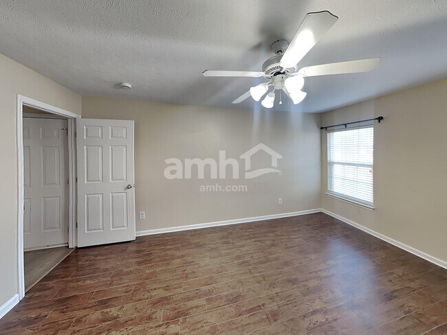 Building Photo - 3304 Monoco Dr