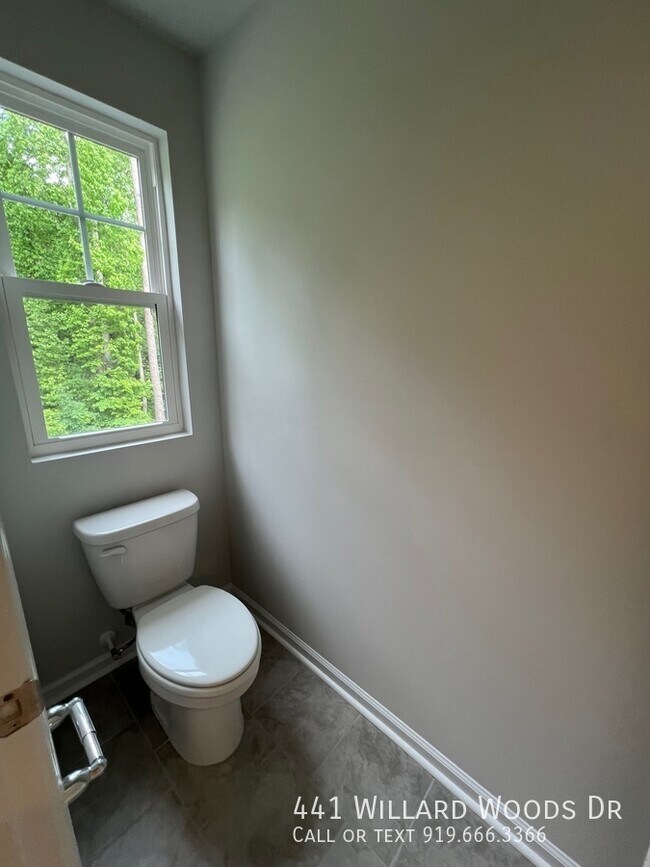 Building Photo - 441 Willard Wds Dr