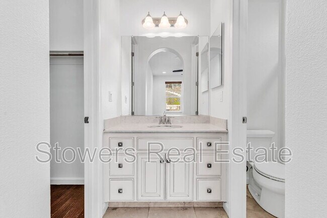 Building Photo - 3223 Carpenter Way