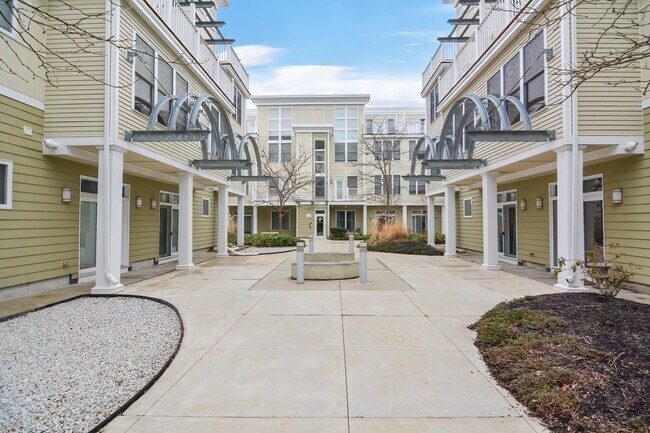 Building Photo - 27 Wheeler St