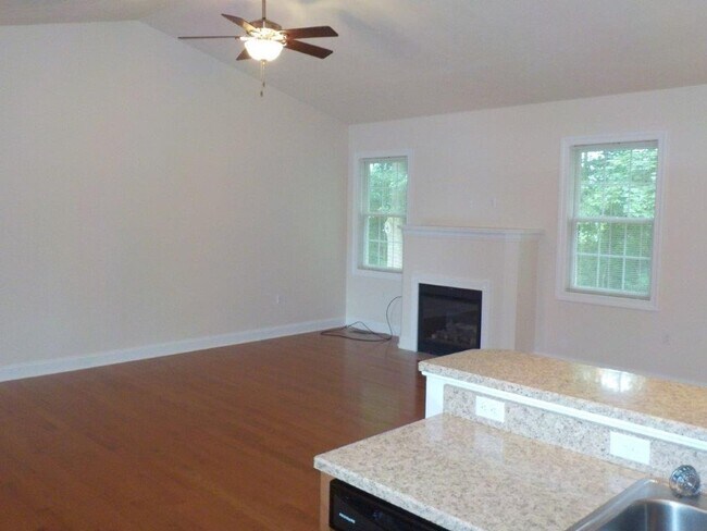 Building Photo - 3 bed, 2 bath in Bellefonte