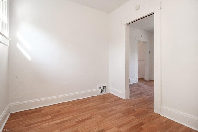 Building Photo - 3992 E 26th St