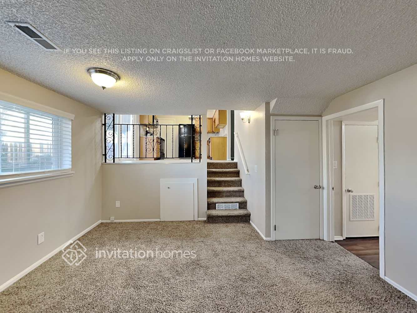 Building Photo - 11269 E Center Ave