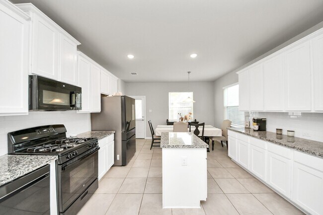 Building Photo - 6302 Prince Pl Dr