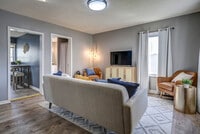 Building Photo - 220 Highland Ave