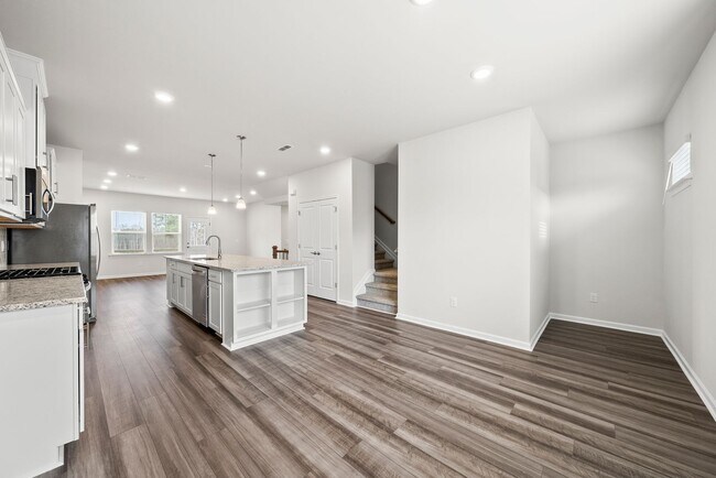 Building Photo - Convenient New Construction Townhome in Durham - Easy commute to RTP, Brier Creek, Airport