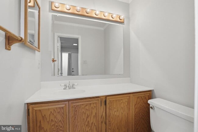 Building Photo - 2369 Southgate Square