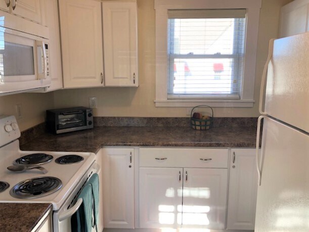 Building Photo - 168 Bremer St