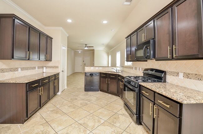 Building Photo - 10926 Clearsable Ln