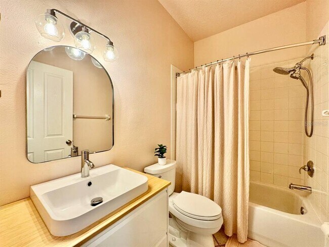Building Photo - 16934 Melissa Ann Dr