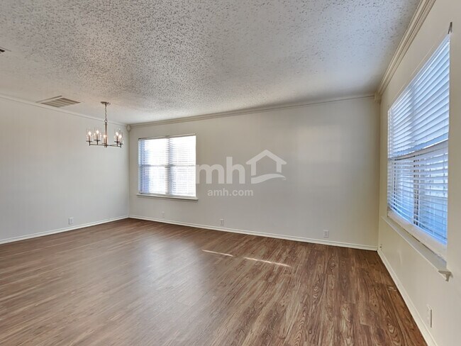 Building Photo - 6735 Ambercrest Drive