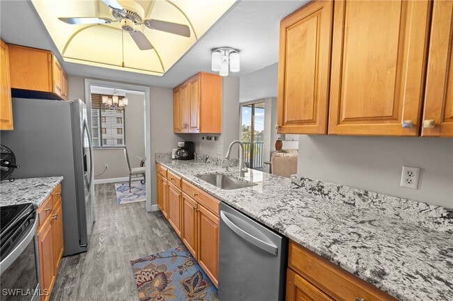 Building Photo - 10420 Gulf Shore Dr