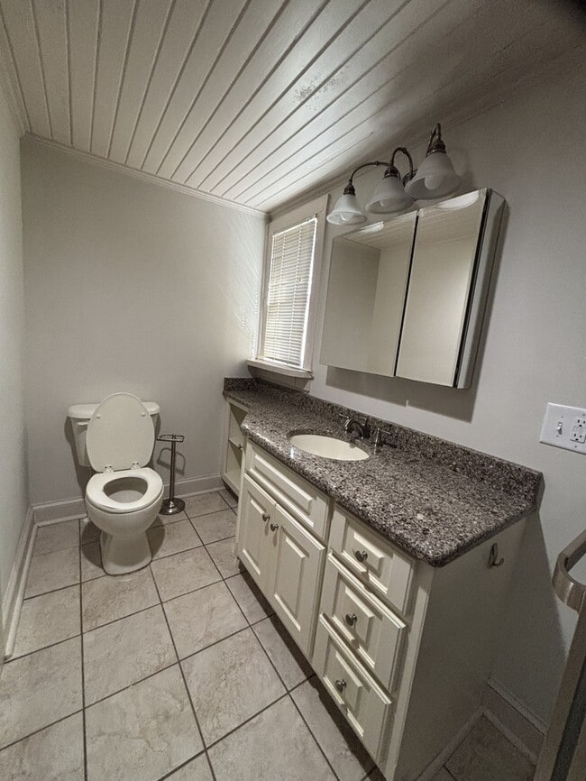 Building Photo - 2115 Galilee Rd