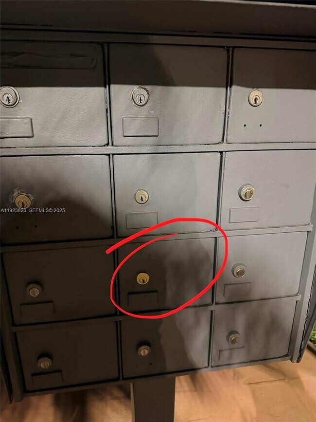 Building Photo - 13255 SW 88th Ln