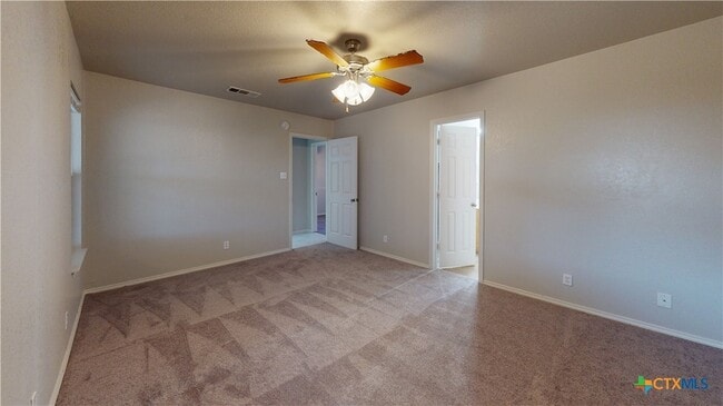 Building Photo - 3909 Bolivar Dr