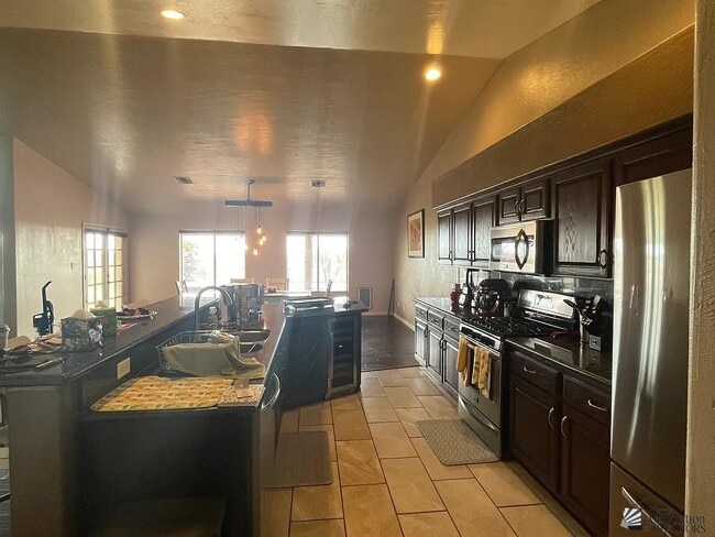 Building Photo - 3531 W 27th Ln