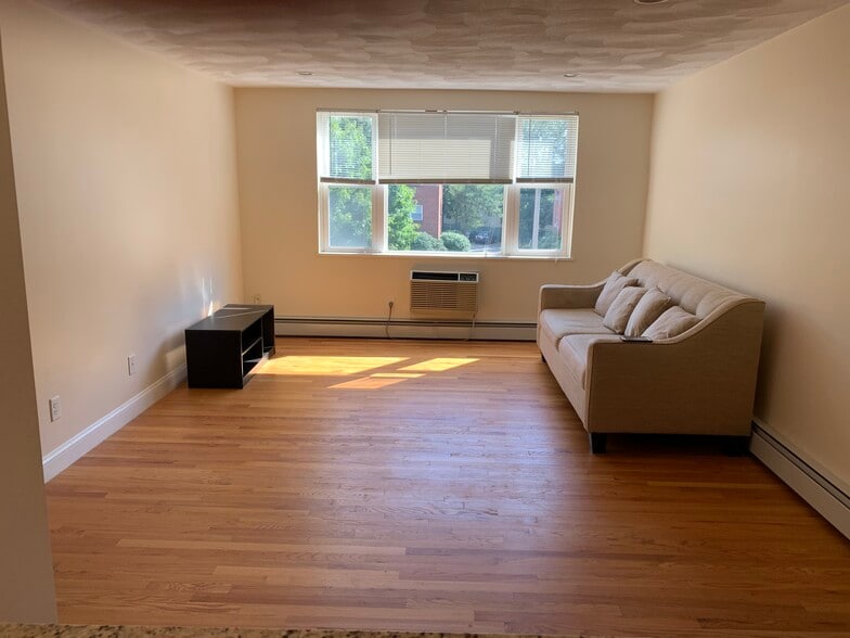 Living Room - 1105 Lexington St