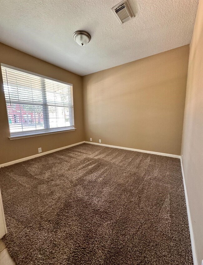 Building Photo - 17435 Prospect Meadows Dr